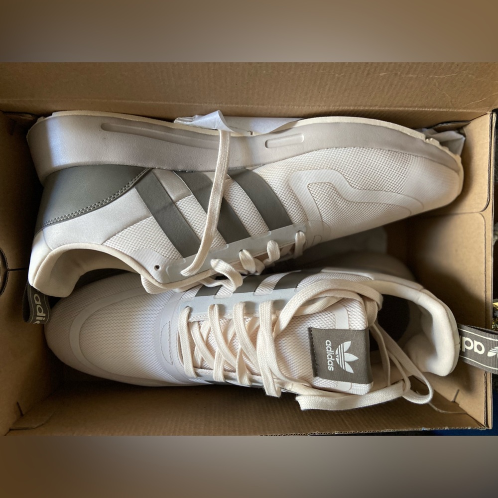 Adidas Originals Sneakers